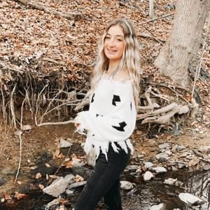 Meet your Posher, Carly